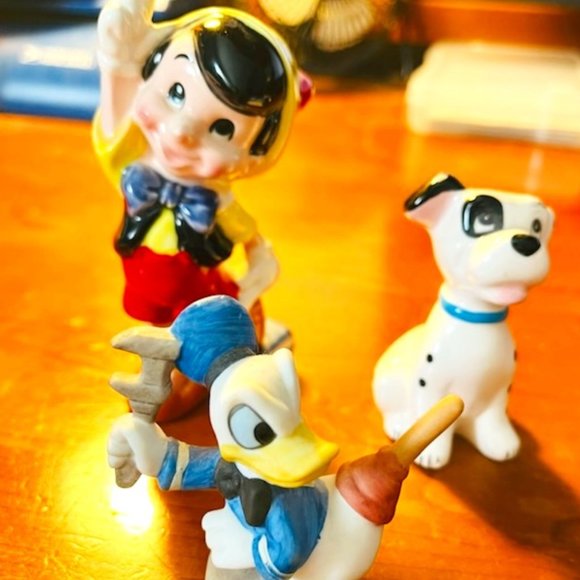 Disney China Mini Figures Lot of 3 Donald Duck, Pinocchio, Dalmatian Collectable - Picture 1 of 5